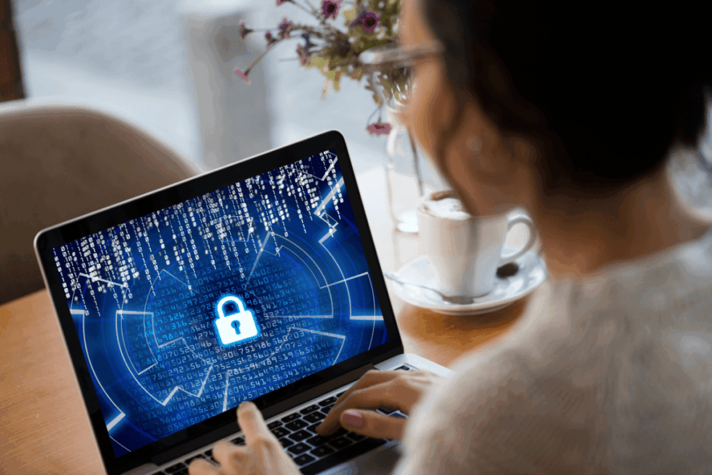Déjouer les pièges et dangers sur Internet 1 Cybersecurity ADM36 127