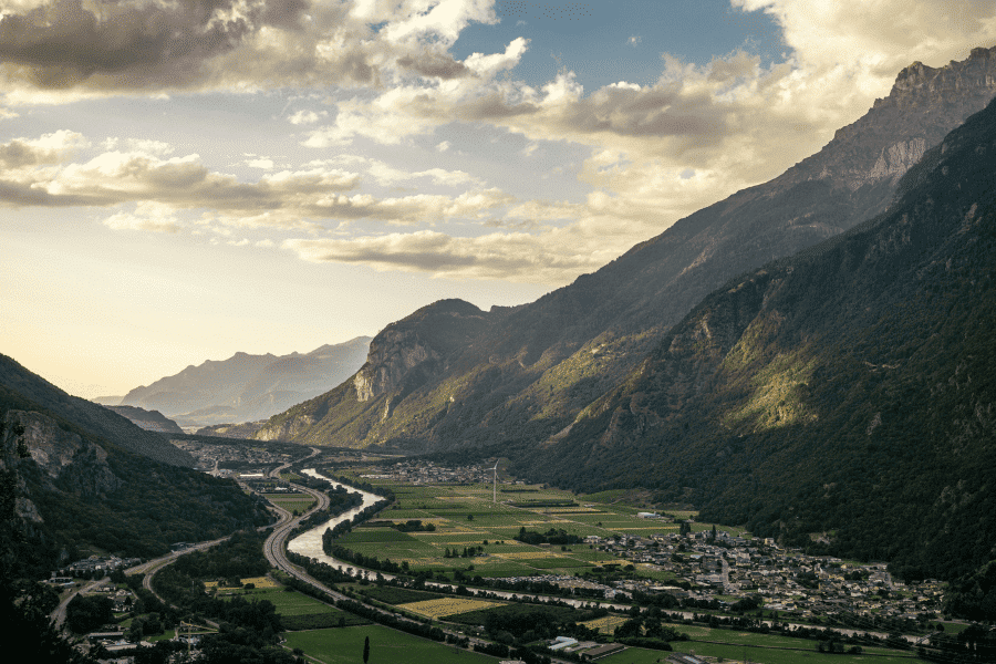 VALAIS- Le pays sur les rives du Rhône 1 valais ritzy